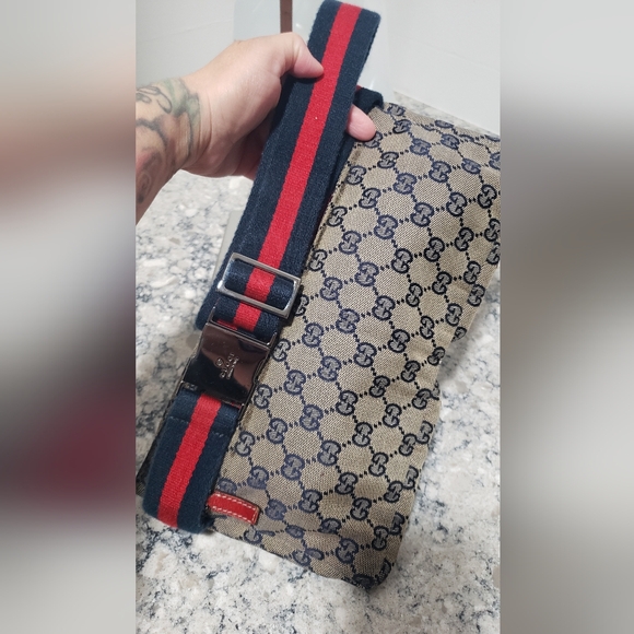 Gucci GG Canvas Supreme Web Double Pocket Belt Bag - Picture 12 of 13